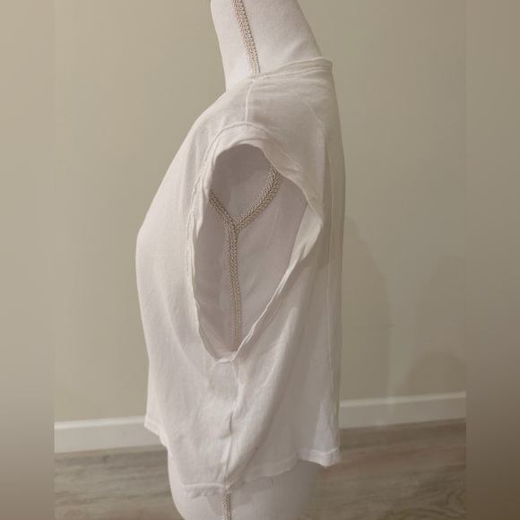 Free People We The Free White V-Neck Tank Top T-Shirt - Picture 3 of 5